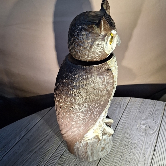 Owl Decoy Scarecrow Plastic Bobble Head Cream and Brown Dalen Products - Picture 6 of 11